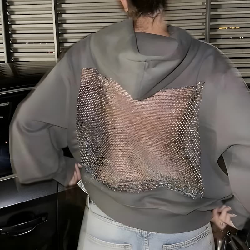 BackLessHoodie - Ignite Your Confidence with Cozy Warmth and a Striking Backless Flair