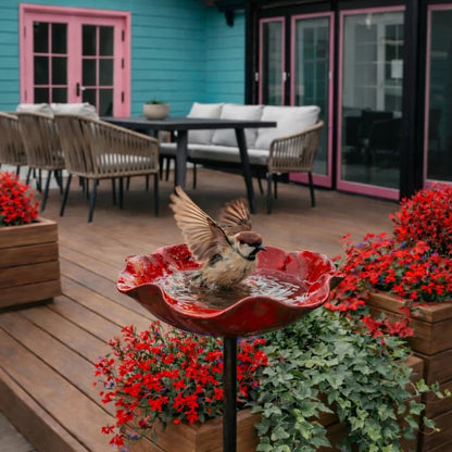 Flower Bath - Flower-Shaped Metal Sculpture for the Garden that Attracts Birds and Insects
