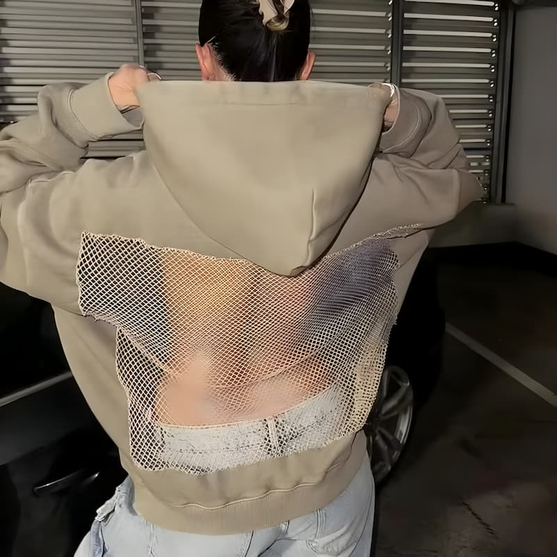 BackLessHoodie - Ignite Your Confidence with Cozy Warmth and a Striking Backless Flair