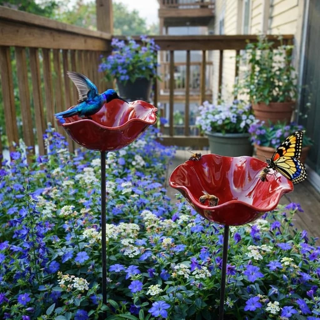 Flower Bath - Flower-Shaped Metal Sculpture for the Garden that Attracts Birds and Insects