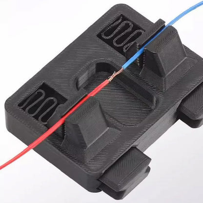 Soldering Clamp for Easy and Precise Soldering